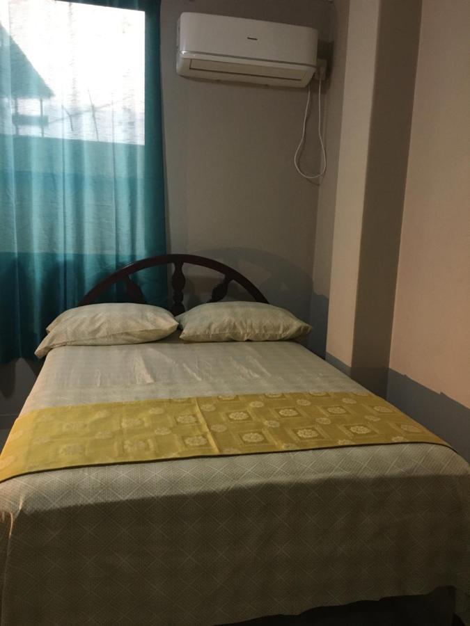 Hotel Premier Inn Манта Экстерьер фото